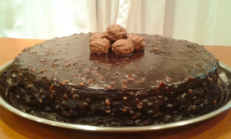 Bolo de Ferrero Rocher
