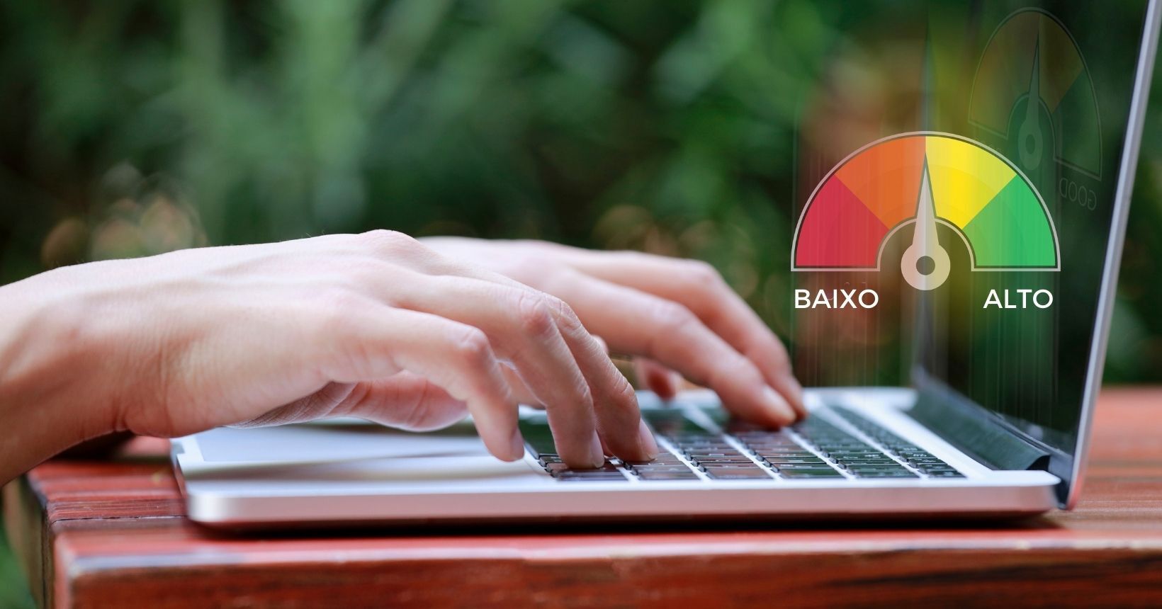 Qual cartão aprova com score 300?