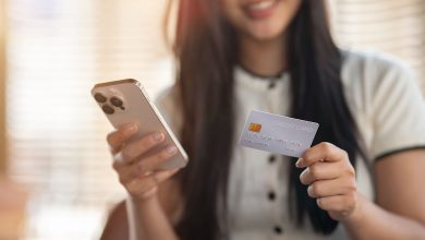 8 cartões de crédito sem anuidade para pedir em março!